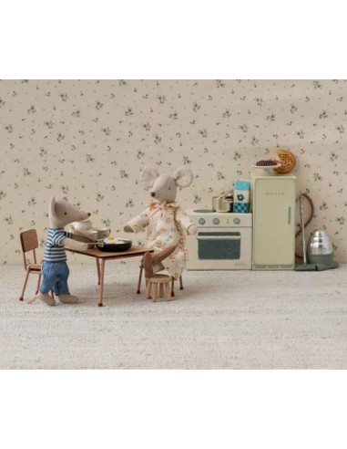 Ensemble Table et Chaises Maileg – Rose Dark Powder | Mobilier Miniature Souris